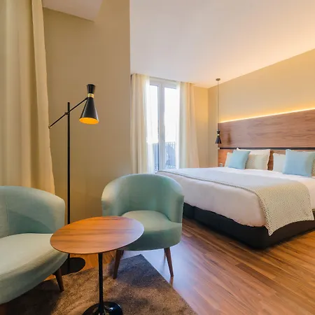 빈시 리베르다드 4*